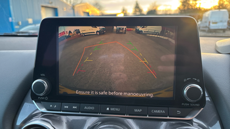 Nissan Juke 1.0 DiG-T 114 N-Connecta 5dr Petrol Hatchback